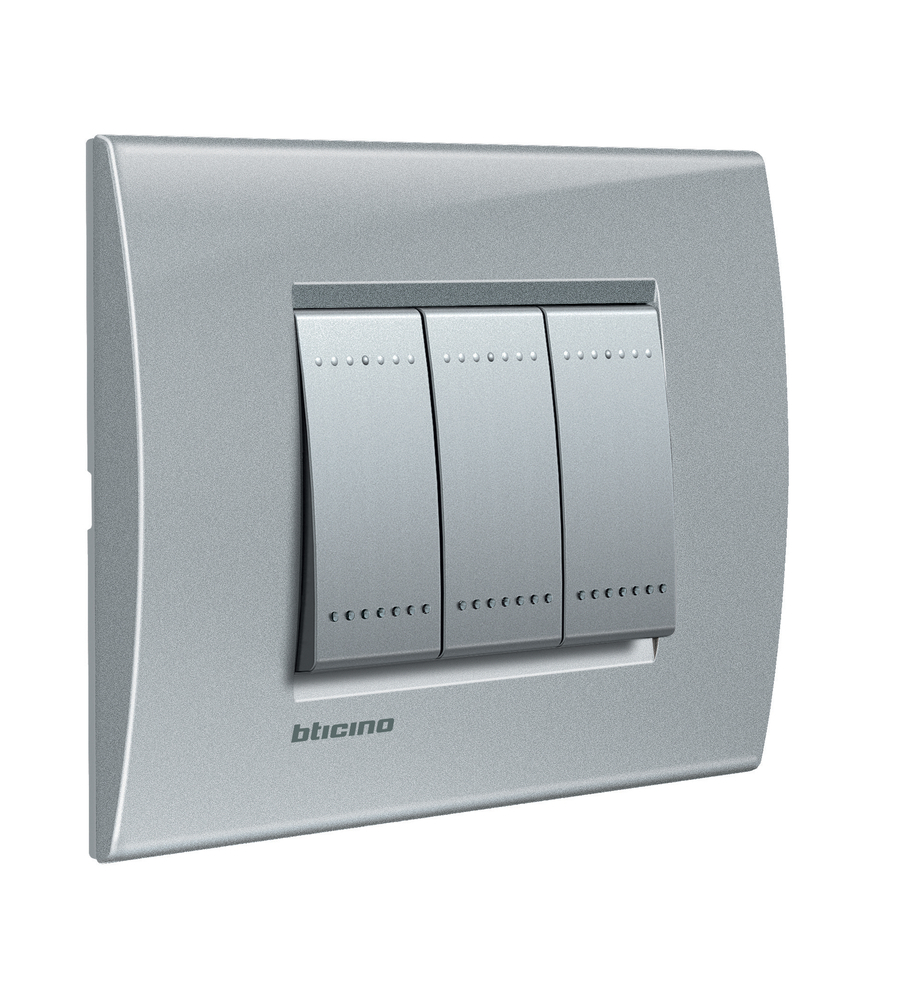 LL PLACCA 3P TECH - BTICINO.