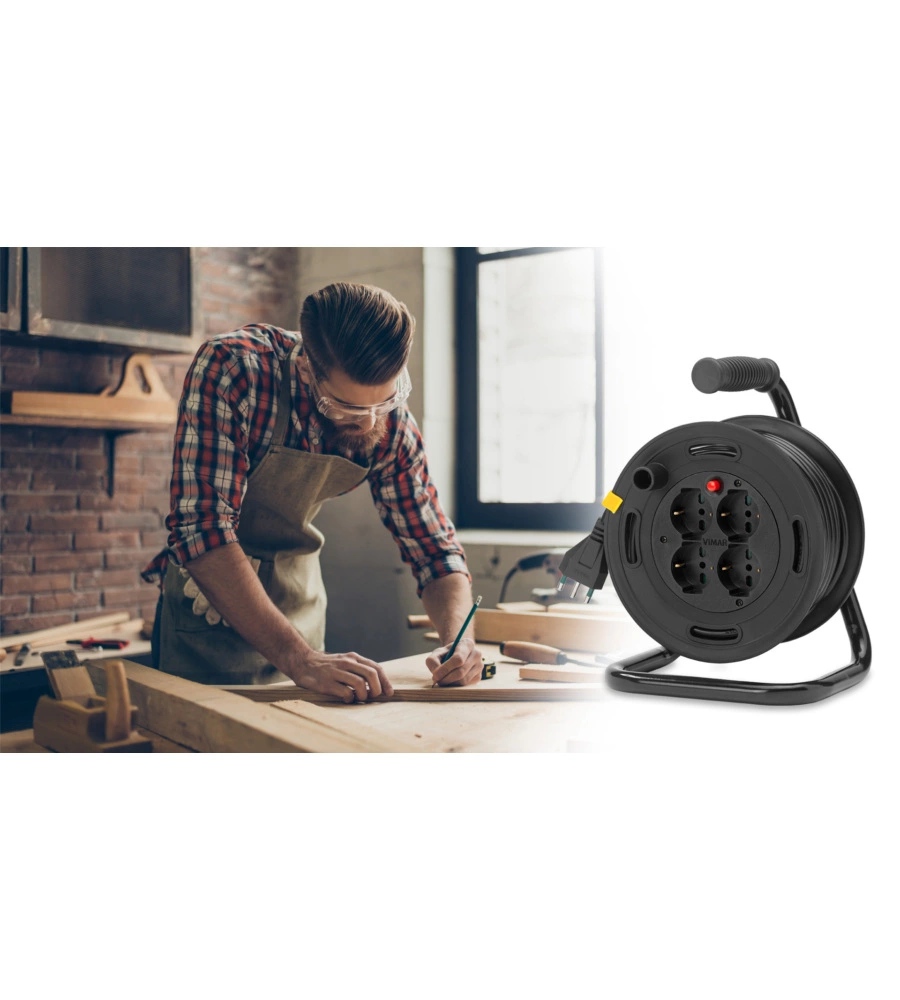AVVOLGICAVO VIMAR 16A 4 USCITE UNIVERSALI 15 M