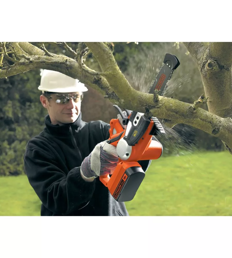 MOTOSEGA A BATTERIA BLACK&DECKER BARRA 20 CM 18V 2AH