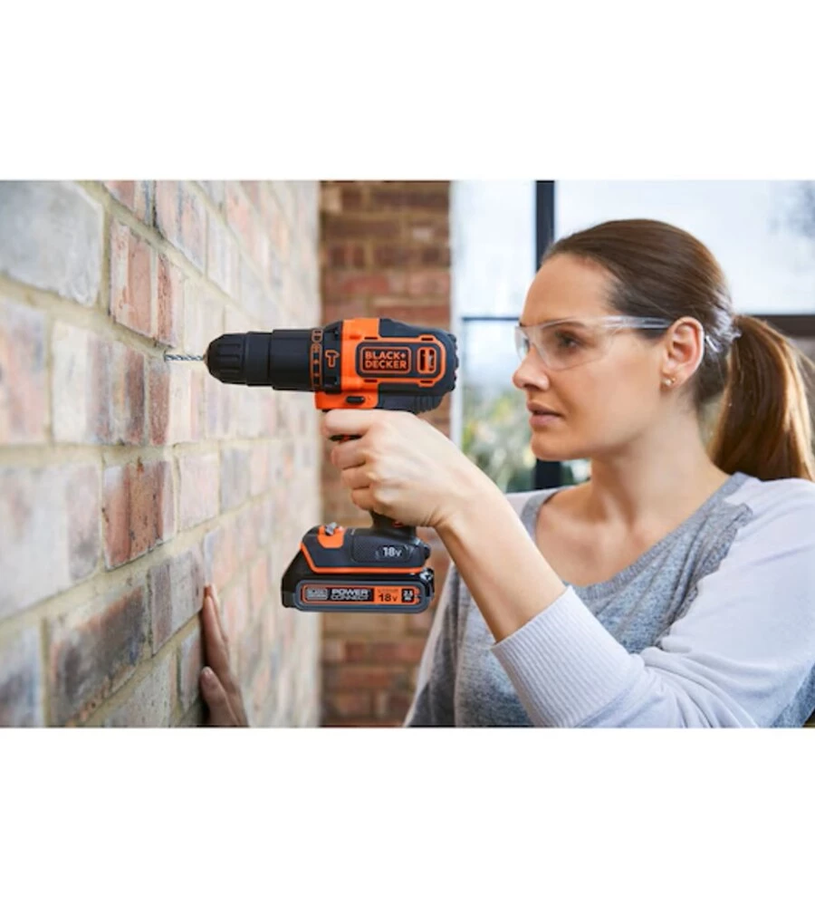 KIT VALIGETTA TRAPANO AVVITATORE A PERCUSSIONE A BATTERIA BLACK+DECKER "BDCHD18KB-QW" 2 BATTERIE 18V