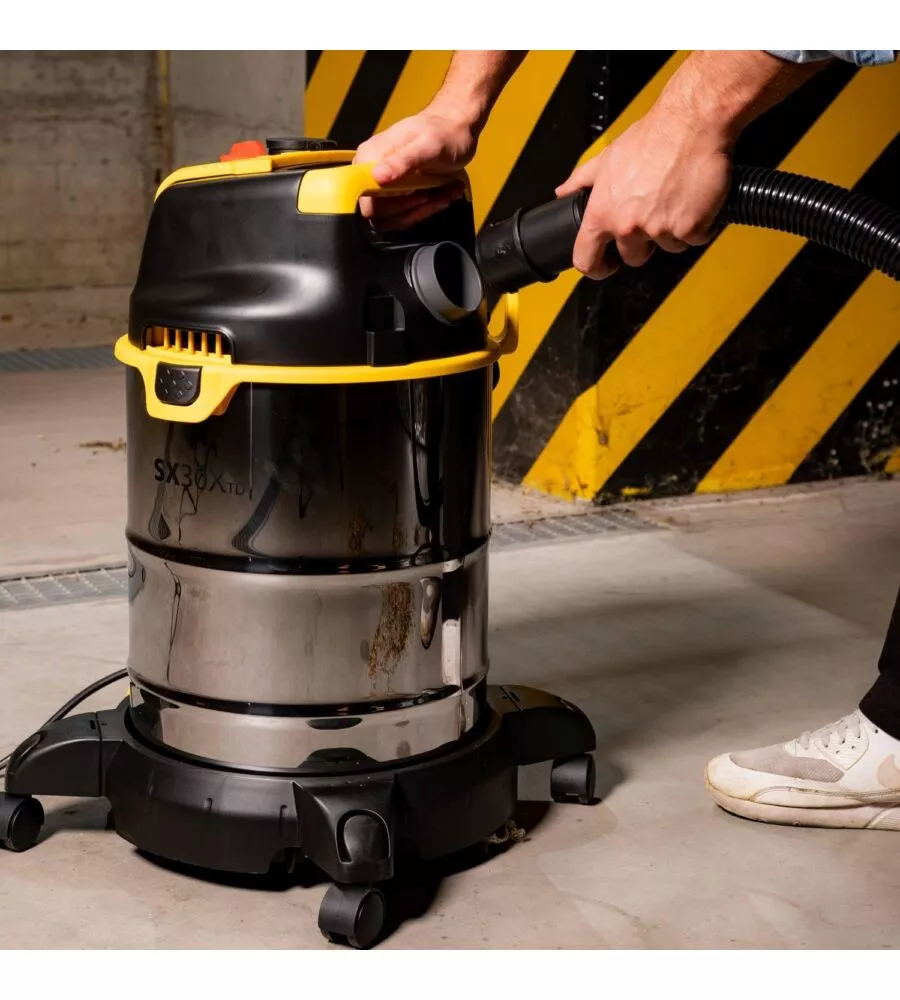 ASPIRATORE SOLIDI LIQUIDI ELETTRICO STANLEY "SXVC30XTDE" 1600W 30LT 36,5 L/S