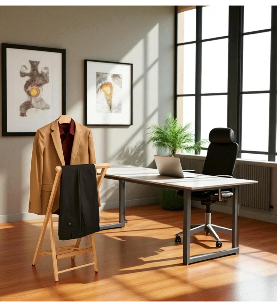 INDOSSATORE PIEGHEVOLE "HIEGO" IN LEGNO 43X39X94 CM