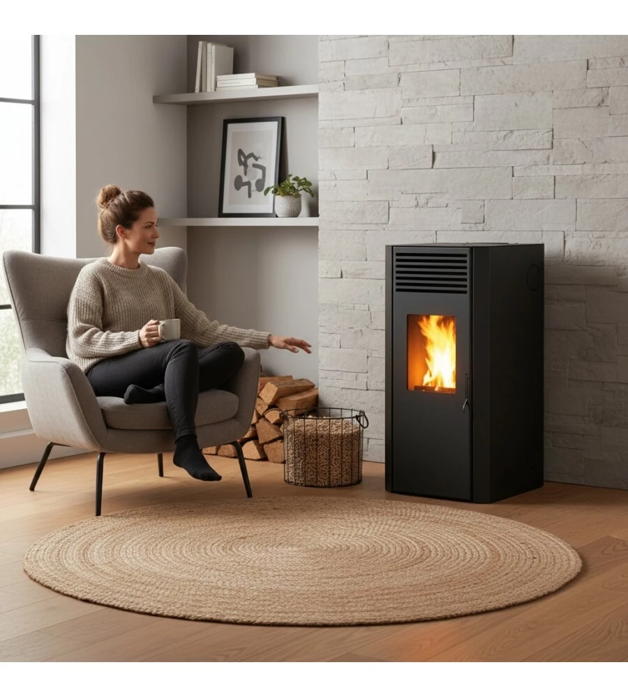 Stufa a pellet ventilata Caris "Maylea H" con purificatore HealthSystem nero 7,5 Kw