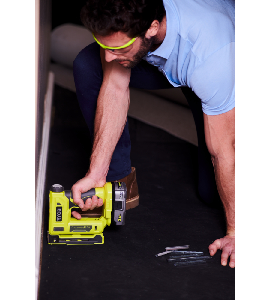 GRAFFATRICE R18ST50-0, SOLO CORPO MACCHINA BATTERIA NON INCLUSA - RYOBI