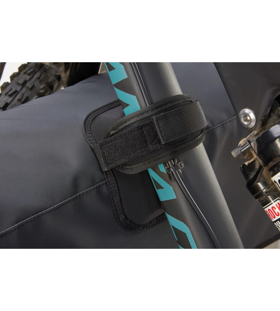 PROTEZIONE GATEKEEPER PORTABICI PER SPONDA POSTERIORE PICK-UP  Y8007410