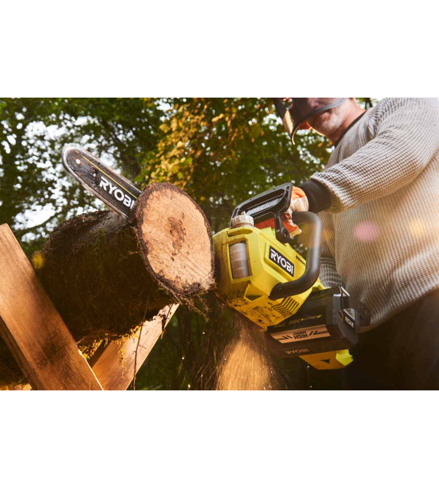 MOTOSEGA A BATTERIA RYOBI "RY36CSX35A-0" BARRA OREGON 35 CM 36V BATTERIA 5AH INCLUSA