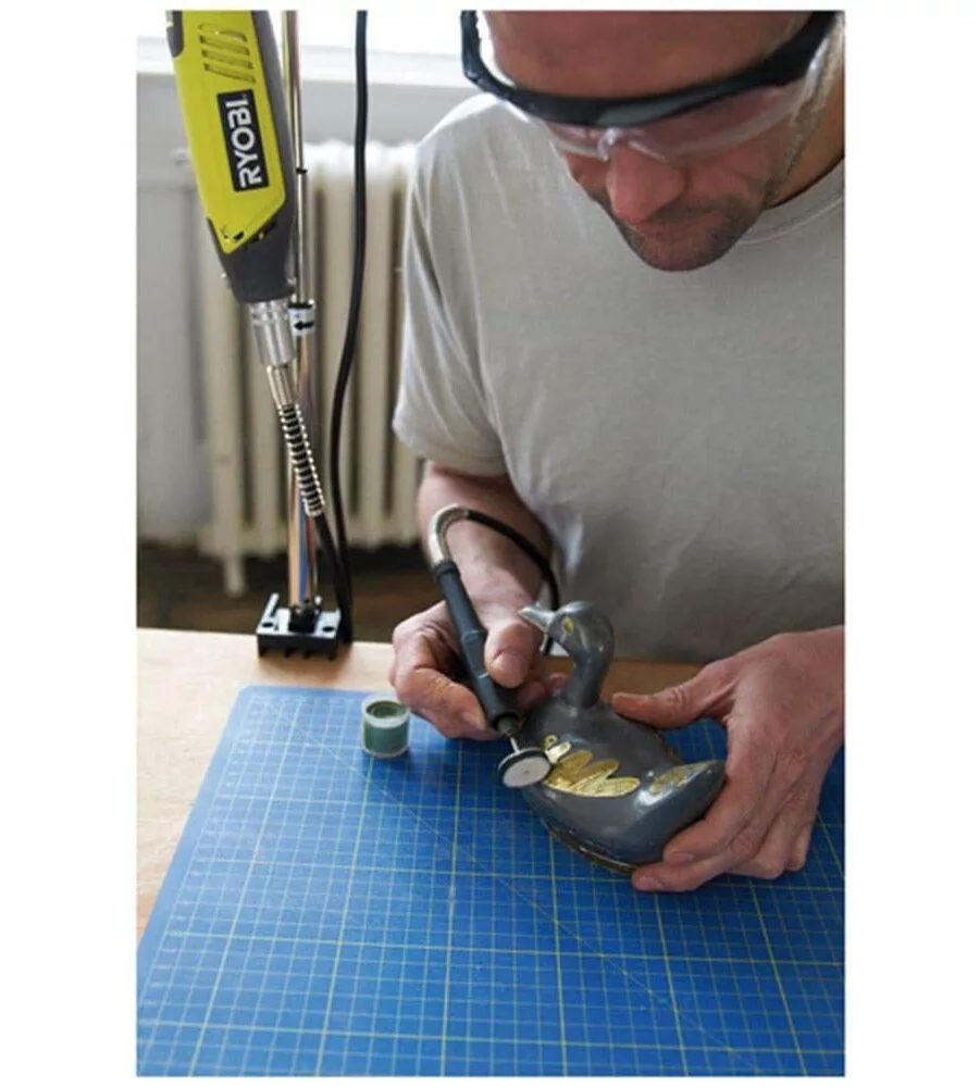 UTENSILE ROTATIVO EHT150V DA 150 WATT CON 115 ACCESSORI INCLUSI - RYOBI