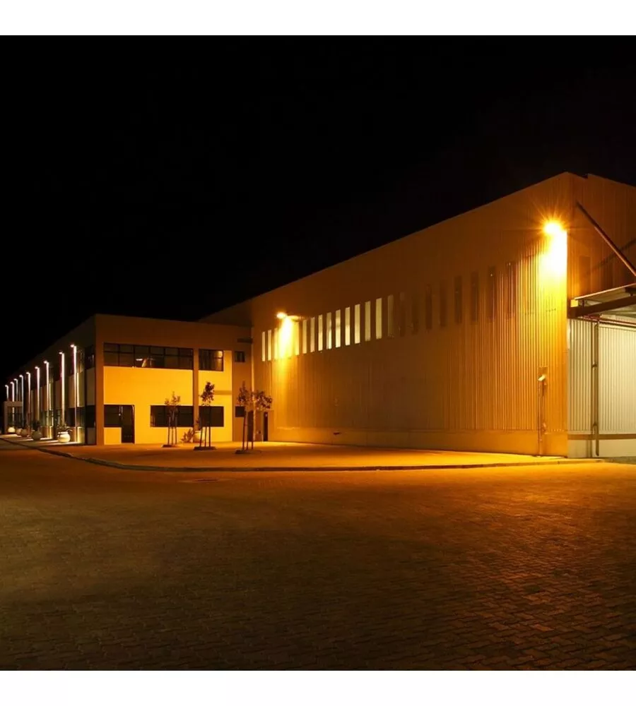 FARO LED NERO 3000K 100W, 8200LM