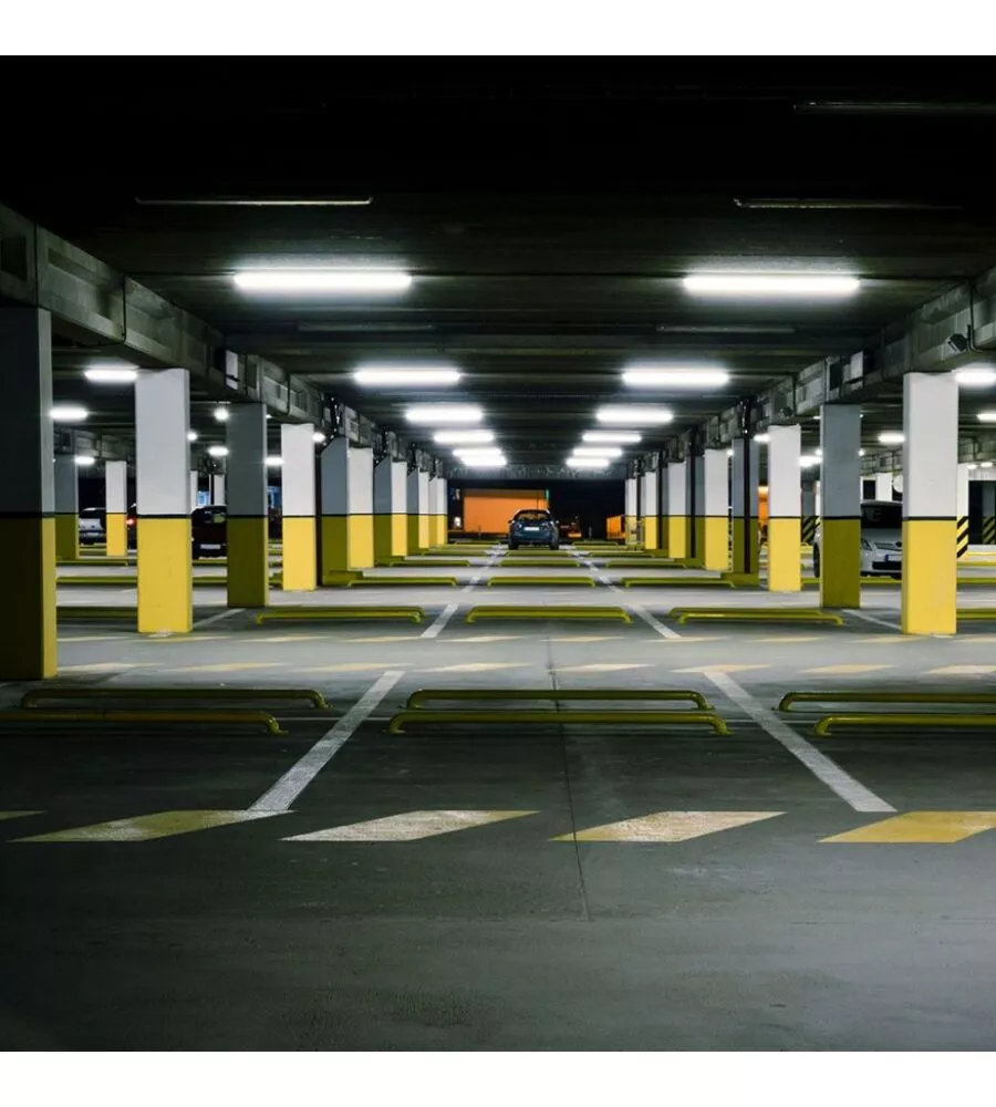 PLAFONIERA LED IMPERMEABILE  70W 1,5M 4500K