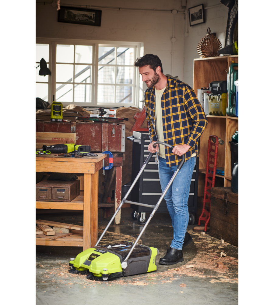 SPAZZATRICE A BATTERIA RYOBI "R18SW3-0" 18V, SOLO CORPO MACCHINA
