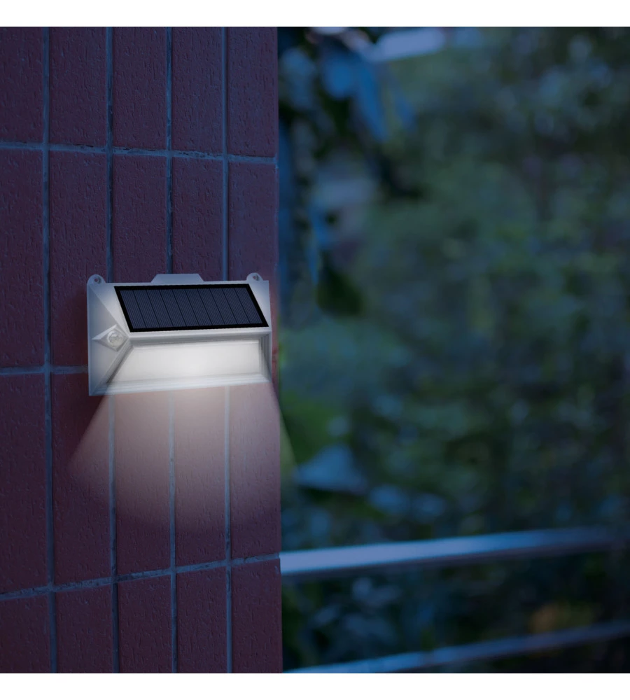 LANTERNA SOLARE LED CON DOPPIO SENSORE DI MOVIMENTO E CREPUSCOLARE - 18 LED