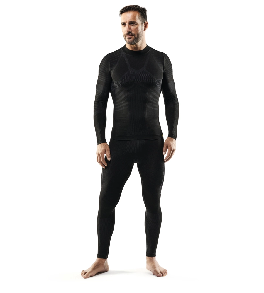 1 PEZZO MAGLIA TECNICA "WRK302" NERA CON COLLO A LUPETTO, TG S/M - WRK