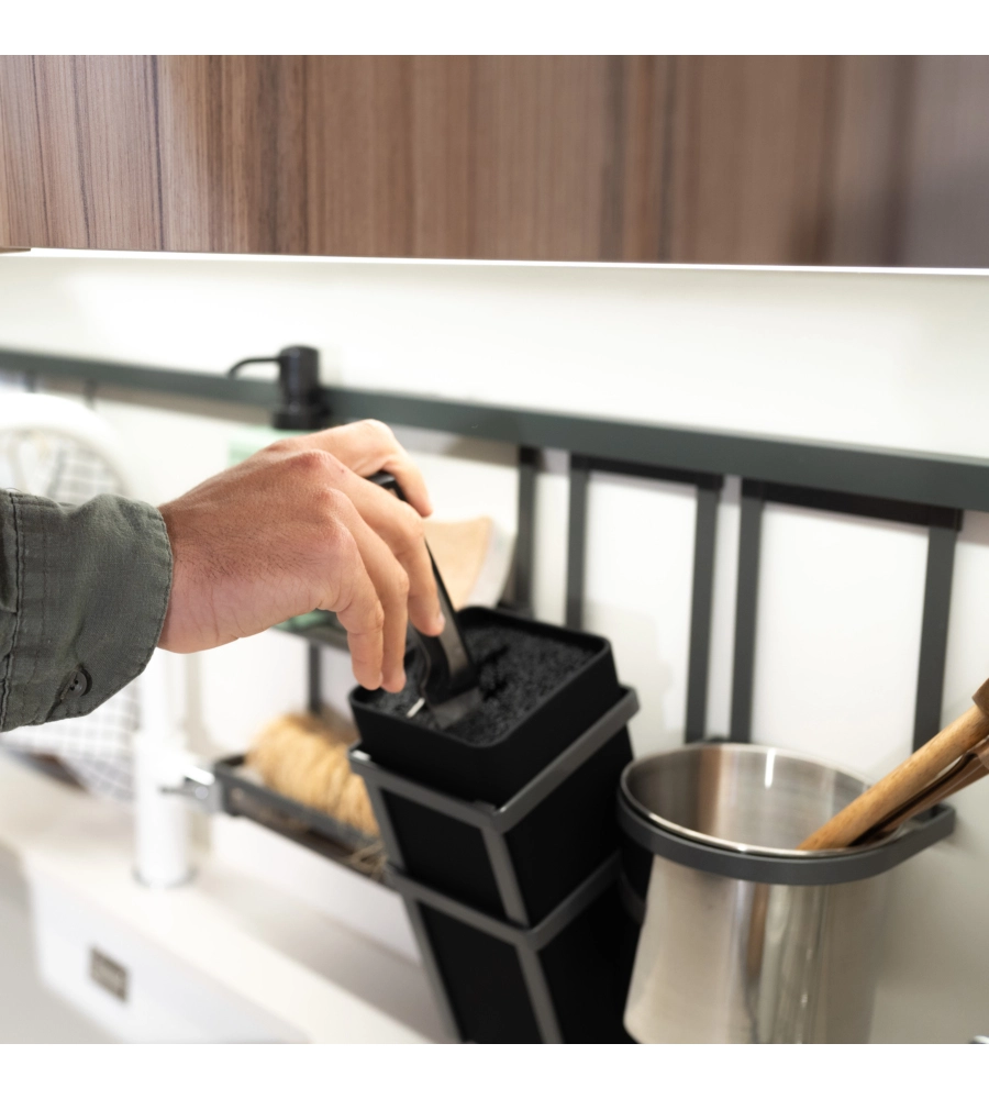 PORTACOLTELLI PER CUCINA "TITANE" IN ACCIAIO GRIGIO ANTRACITE, EMUCA