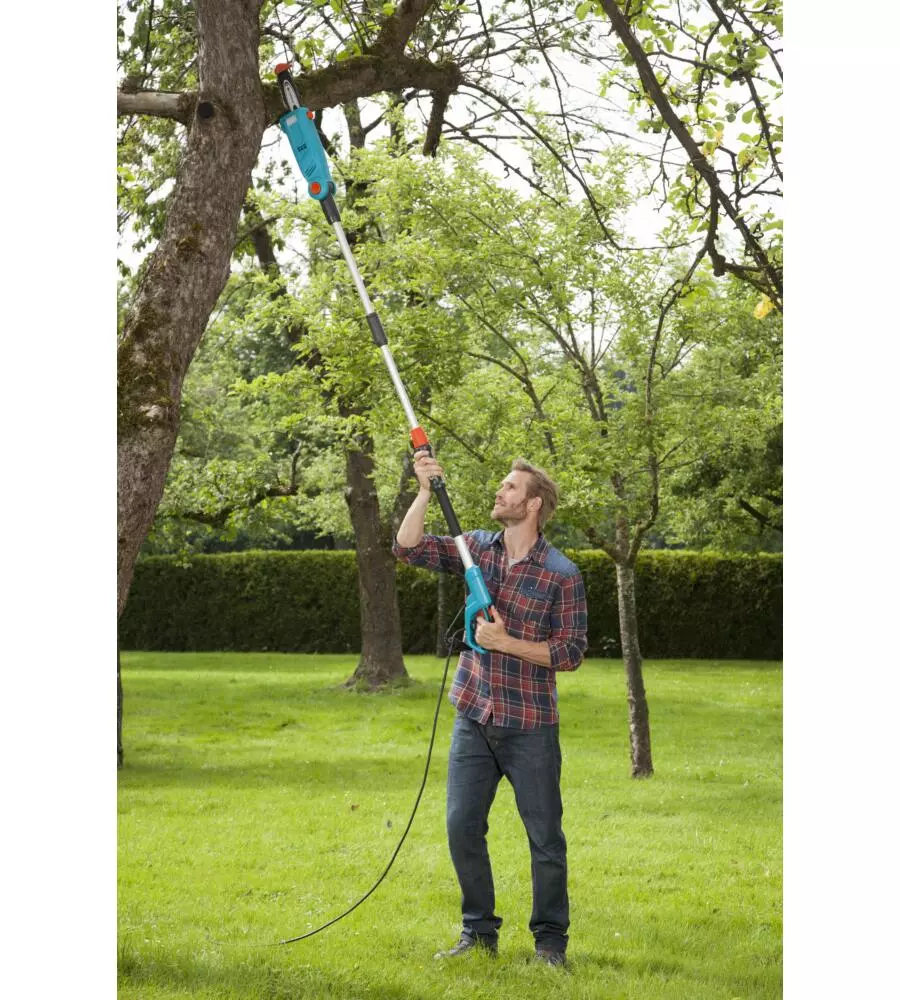 POTATORE A CATENA TELESCOPICO ELETTRICO GARDENA "TCS 720/20" BARRA 20 CM 720 W