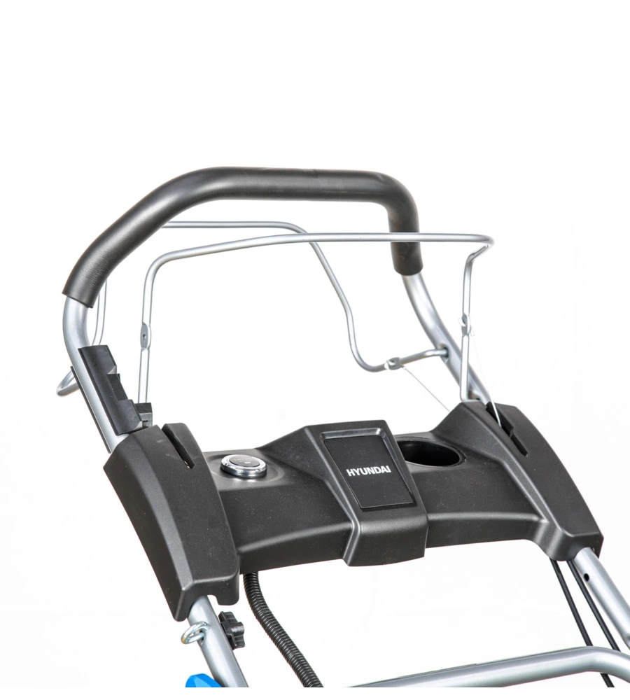 TAGLIAERBA A SCOPPIO TRAZIONATO HYUNDAI "65831" TAGLIO 56 CM 224 CC - AVVIAMENTO ELETTRICO