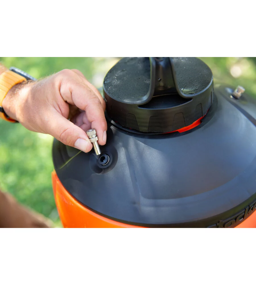 GEYSER NEBULIZZATORE ANTIZANZARE A BATTERIA STOCKER "E-25 MI" 25L 5 BAR 21V SOLO CORPO MACCHINA CARICABATTERIE INCLUSO