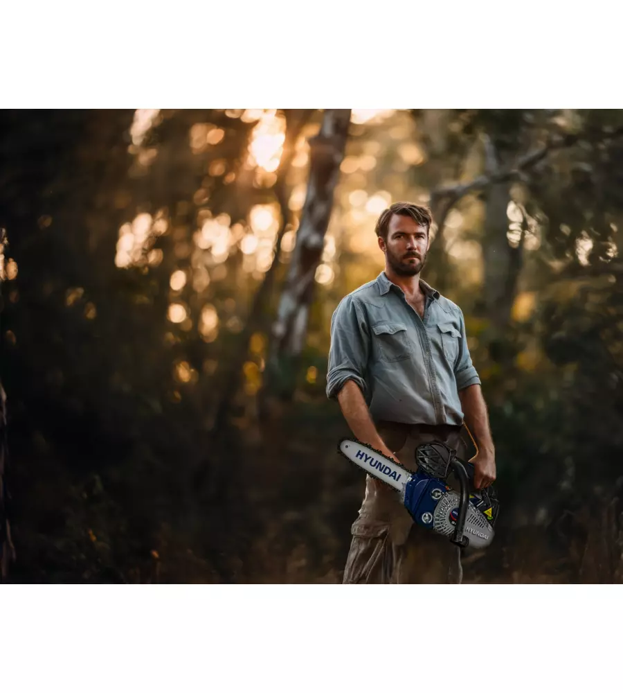 MOTOSEGA A BATTERIA HYUNDAI BARRA 25 CM CON CATENA DI RICAMBIO E BORSA PER TRASPORTO - 35421