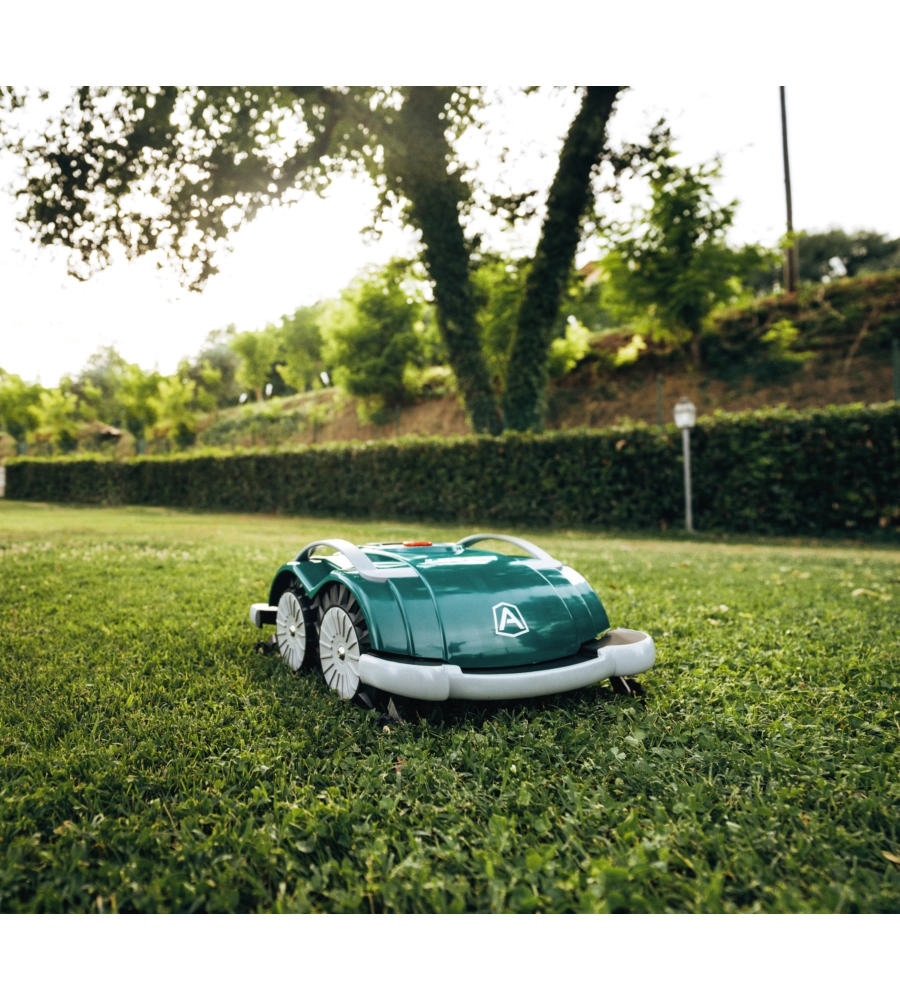 ROBOT TAGLIAERBA SENZA FILO PERIMETRALE AMBROGIO L60 ELITE S+ AREA DI TAGLIO 400 MQ