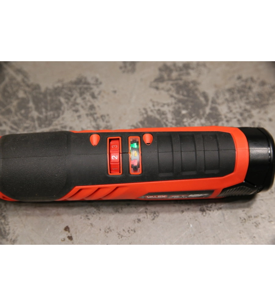 KIT AVVITATORE E MULTIUTENSILE A BATTERIA VALEX, 12 V BATTERIA 2 AH E CARICABATTERIE INCLUSI