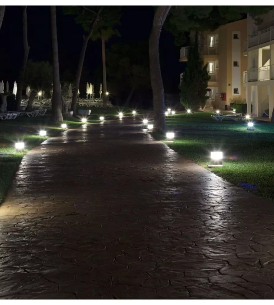 LAMPADA LED DA TERRA DA ESTERNO VTAC BIANCO 6400K