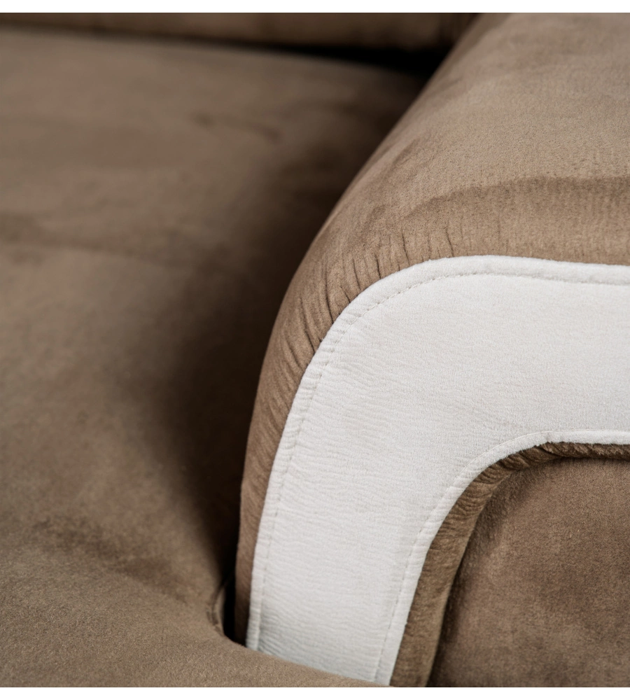 DIVANO LETTO ANGOLARE "ERIKA" IN TESSUTO MARRONE CON PENISOLA A DESTRA 254X92/165X102 CM