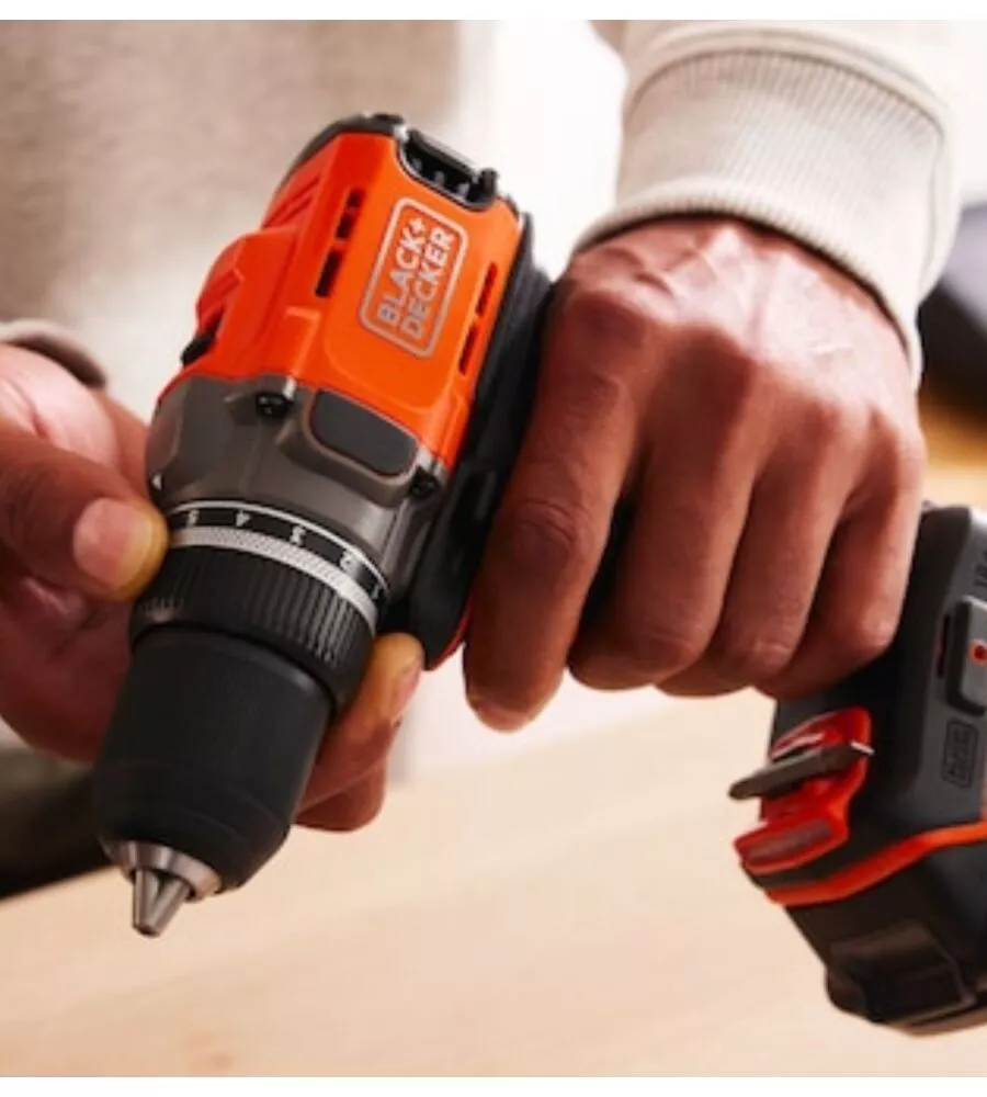 KIT TRAPANO AVVITATORE A BATTERIA BLACK+DECKER "BCD382D1XK-QW" BATTERIA INCLUSA 18V