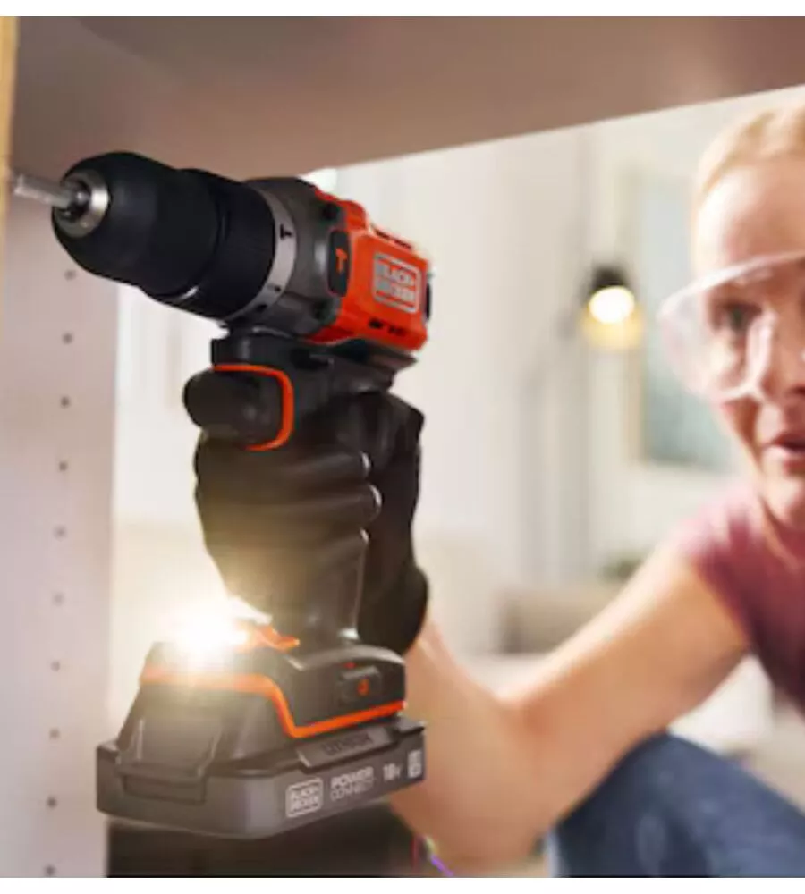 KIT VALIGETTA TRAPANO AVVITATORE A PERCUSSIONE A BATTERIA BLACK+DECKER "BCD383D2XK-QW" 2 BATTERIE 18V