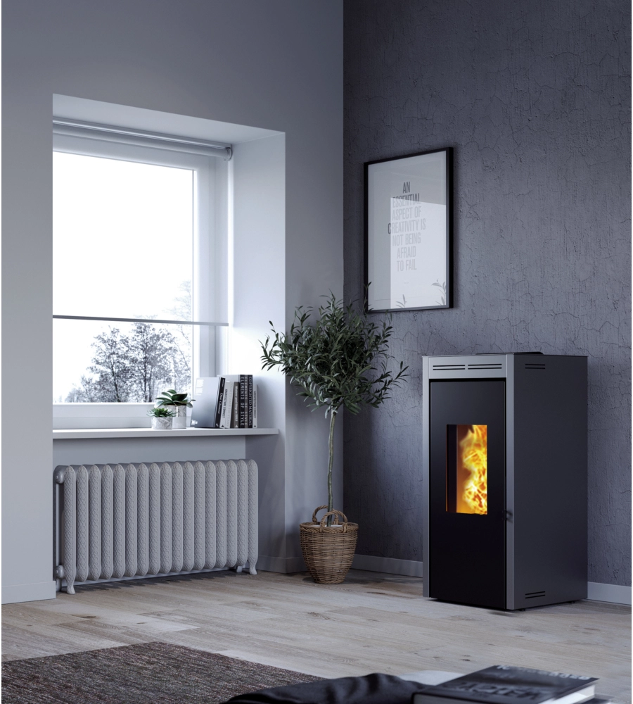 TERMOSTUFA A PELLET ERMETICA INVICTA "TERAMO PLUS" GRIGIO 17,2 KW