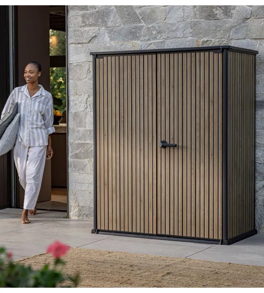 PORTATTREZZI MULTIUSO KETER "VERTICAL SHED VENETIAN" IN RESINA EFFETTO LEGNO 140X73,6X170,4 CM