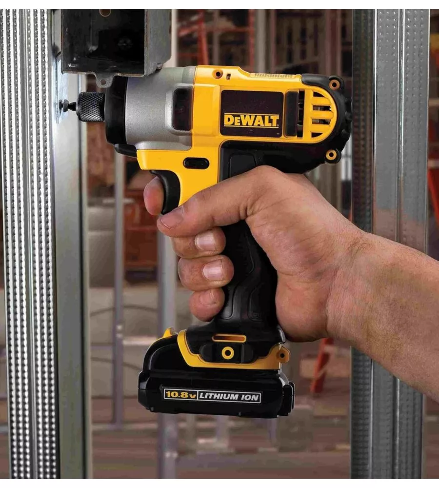 Kit trapano avvitatore e avvitatore ad impulsi a batteria DeWalt "DCK211D2T-QW" 2 batterie 10,8V 2Ah