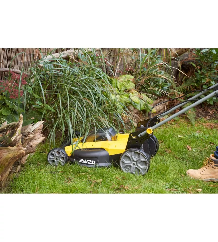 TAGLIAERBA SEMOVENTE A BATTERIA STANLEY FATMAX 18V, SOLO CORPO MACCHINA