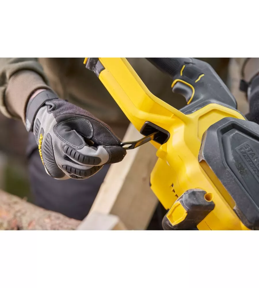 MOTOSEGA A BATTERIA STANLEY FATMAX BARRA 30 CM 18V, SOLO CORPO MACCHINA