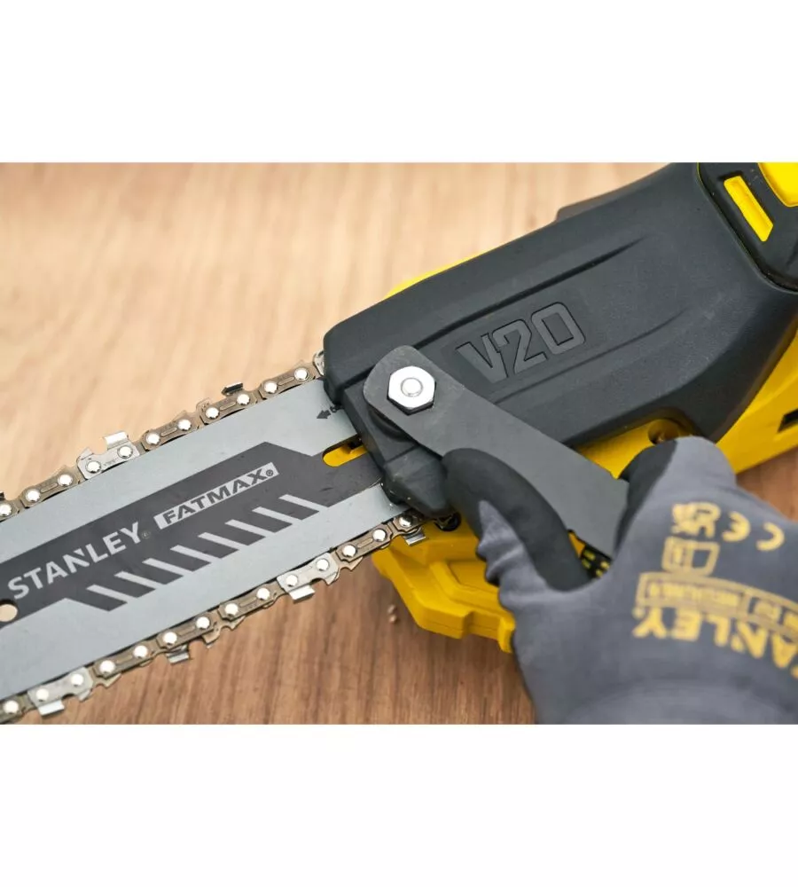 POTATORE A CATENA TELESCOPICO A BATTERIA STANLEY FATMAX 18V, SOLO CORPO MACCHINA