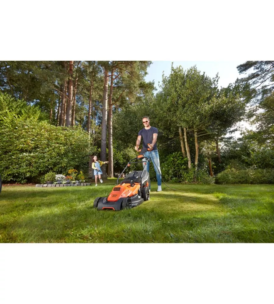 TAGLIAERBA ELETTRICO BLACK+DECKER TAGLIO 42 CM 1800 W