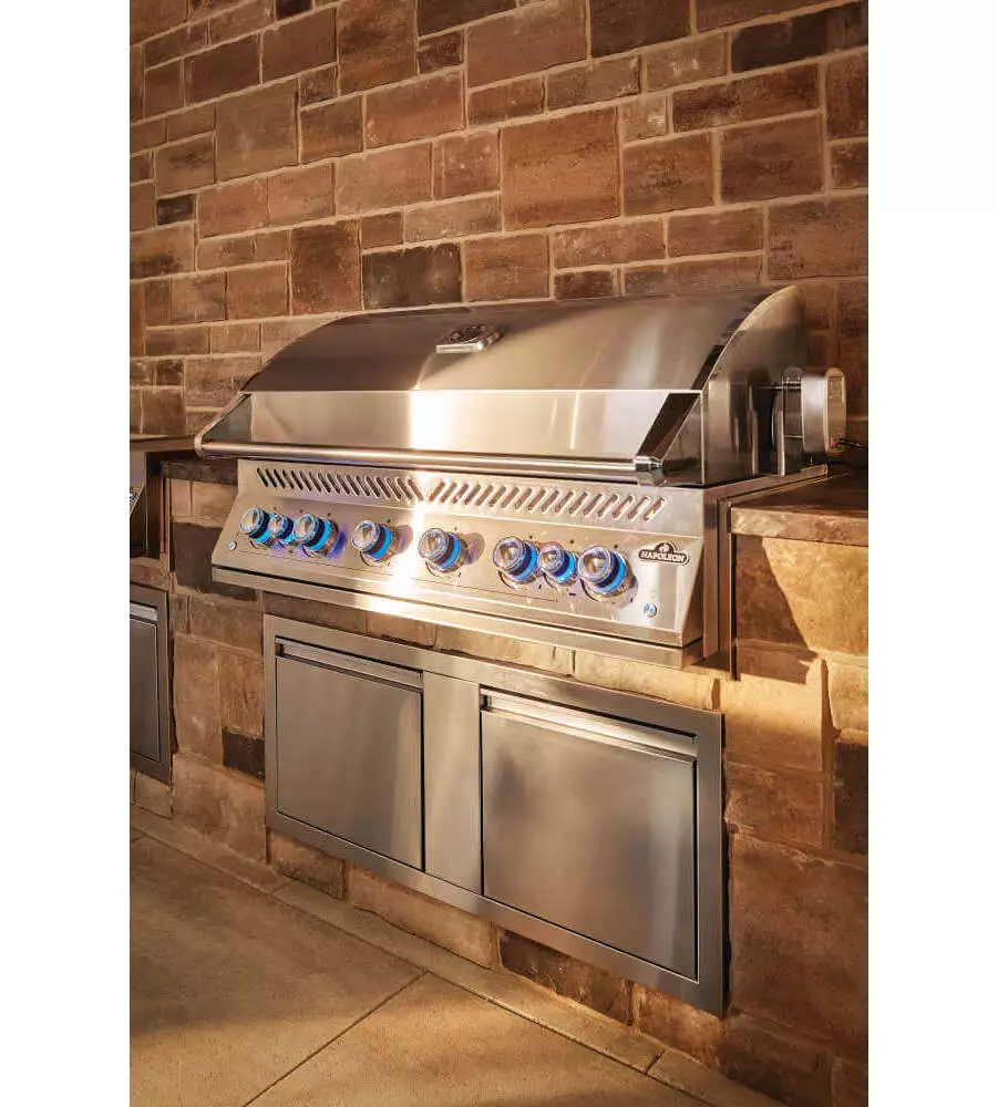 BARBECUE A GAS DA INCASSO NAPOLEON "SERIE 700 44 " GRIGIO 8 BRUCIATORI