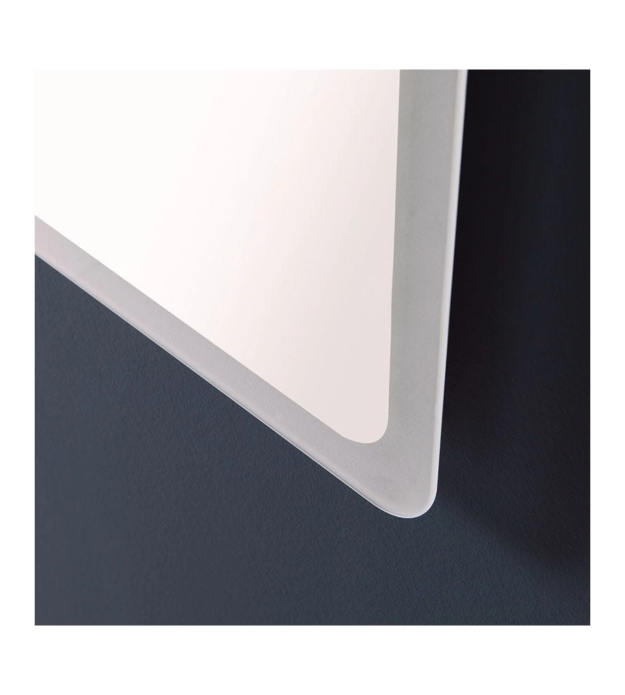 Specchiera rettangolare stondata con led integrati 120x60 cm
