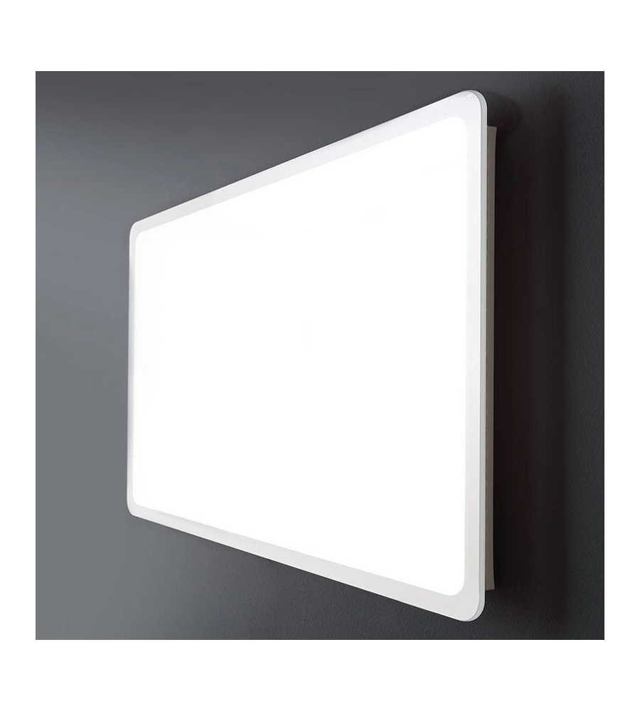 Specchiera rettangolare stondata con led integrati 120x60 cm