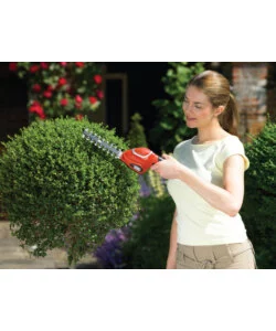 KIT CESOIA SFOLTIRAMI A BATTERIA BLACK&DECKER "GSL700KIT-QW" LAMA 15 CM 7V 1,2 AH
