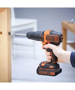 KIT VALIGETTA TRAPANO AVVITATORE A PERCUSSIONE A BATTERIA BLACK+DECKER "BDCHD18KB-QW" 2 BATTERIE 18V