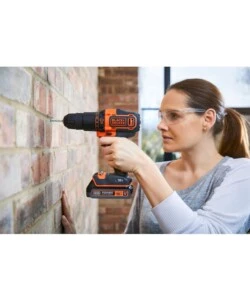 KIT VALIGETTA TRAPANO AVVITATORE A PERCUSSIONE A BATTERIA BLACK+DECKER "BDCHD18KB-QW" 2 BATTERIE 18V