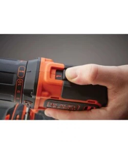 KIT VALIGETTA TRAPANO AVVITATORE A PERCUSSIONE A BATTERIA BLACK+DECKER "BDCHD18KB-QW" 2 BATTERIE 18V