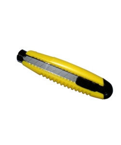 CUTTER UNIVERSALE 18 MM.
