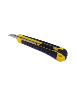 CUTTER UNIVERSALE 9 MM.
