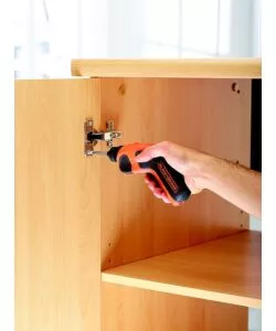 SVITAVVITA A BATTERIA BLACK+DECKER "CS3651LC-QW" 3,6V