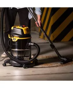 ASPIRATORE SOLIDI LIQUIDI ELETTRICO STANLEY "SXVC30XTDE" 1600W 30LT 36,5 L/S