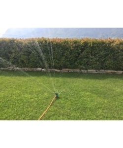 IRRIGATORE MULTIPLO PER GIARDINO 10X9,4X9,5 CM