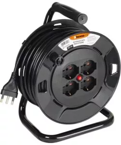 AVVOLGICAVO PER INTERNI ED ESTERNI BTICINO CON MANIGLIA E 4 PRESE, 25 METRI