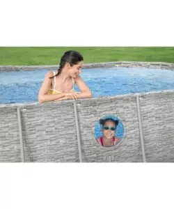 PISCINA FUORI TERRA CON STRUTTURA OVALE BESTWAY "POWER STEEL" CON FILTRO, SCALA, COPERTURA E OBLO' EFFETTO FINTA PIETRA 427X250X100 CM - COD. 56714