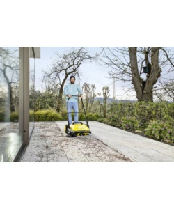 SPAZZATRICE MANUALE KARCHER S6 CON UNA SPAZZOLA LATERALE