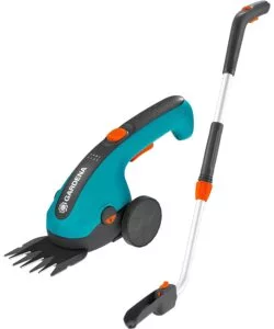 SET FORBICI PER ERBA A BATTERIA GARDENA "CLASSICCUT LI" CON RUOTE E MANICO 3,6V 2,5AH